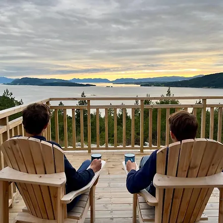 Fjord-holiday-lodge Mit Atemberaubendem Panorama