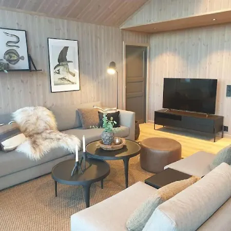 Fjord-holiday-lodge Mit Atemberaubendem Panorama 度假居 *
